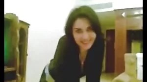 Rebecca Rainbow merasai kisah lucah guru pelangi daripada tutor BBCnya