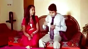 Tiny Asian cerita cikgu seks Ho Rides Agak Bersemangat 24/7