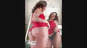 Remaja Eksotik Comel Berbikini Terpotong Menggoda Ayah Tiri Mereka Dan Mendapat Pussies Basah Berair Mereka cerita lucah cikgu Sumbat